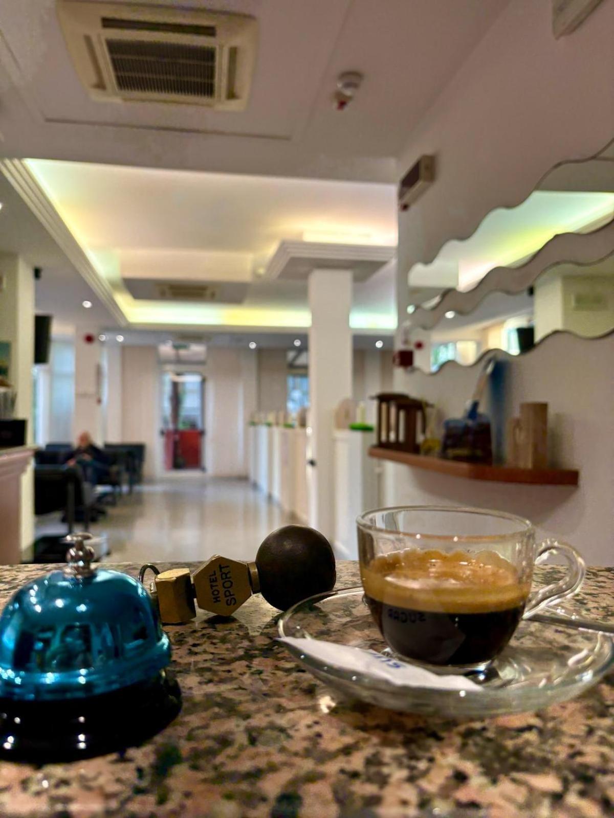 Hotel Sport Ріміні Екстер'єр фото