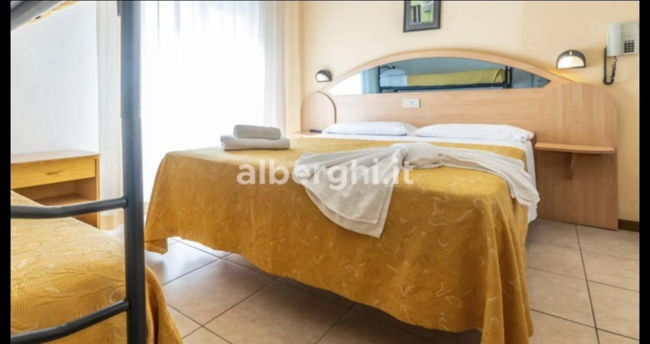 Hotel Sport Ріміні Екстер'єр фото